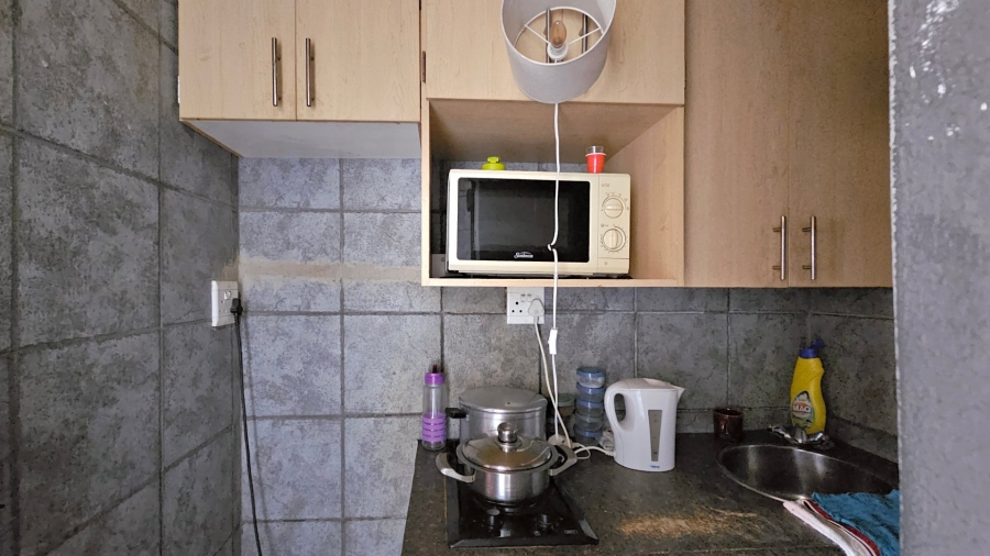 1 Bedroom Property for Sale in Brandwag Free State